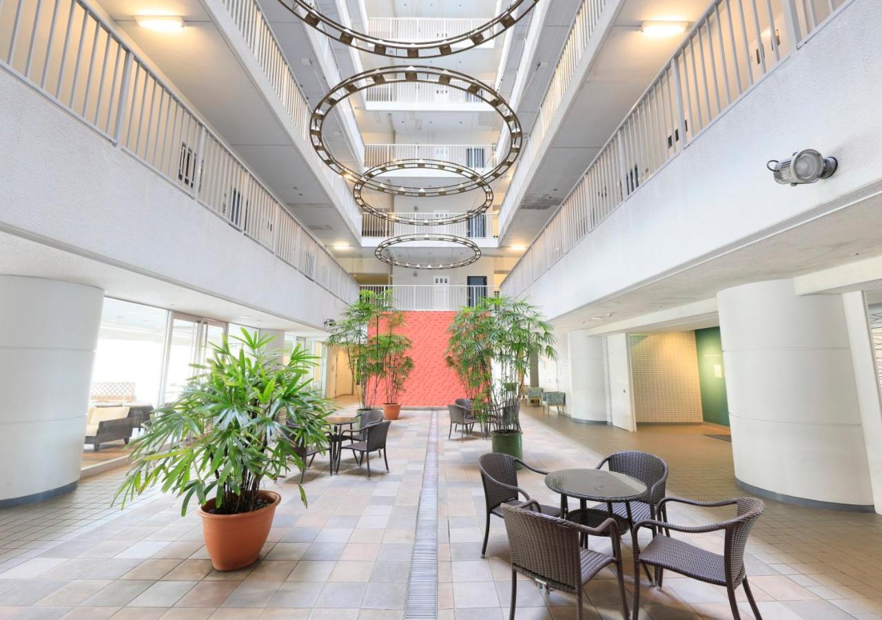 Katsuura Hilltop Hotel & Residence Екстериор снимка