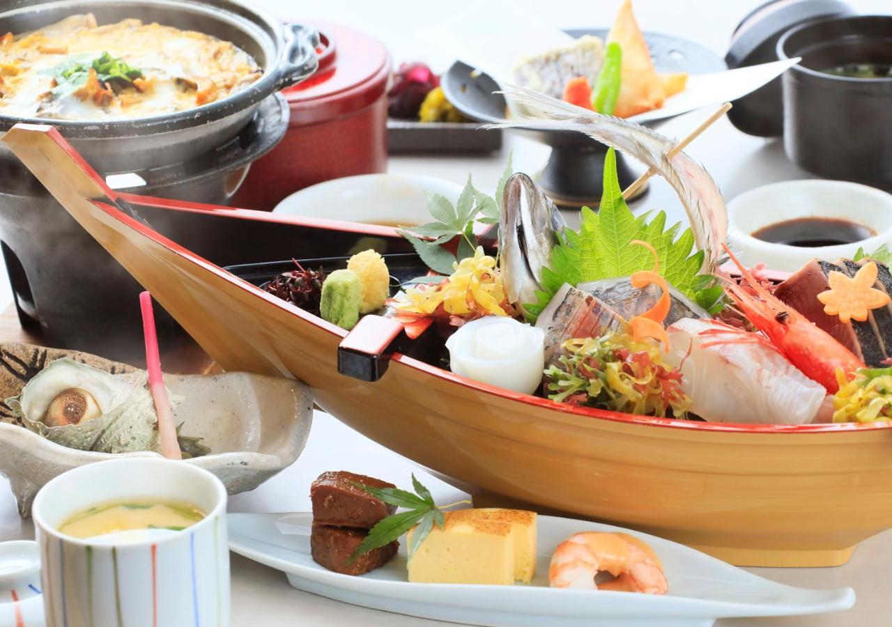Katsuura Hilltop Hotel & Residence Екстериор снимка