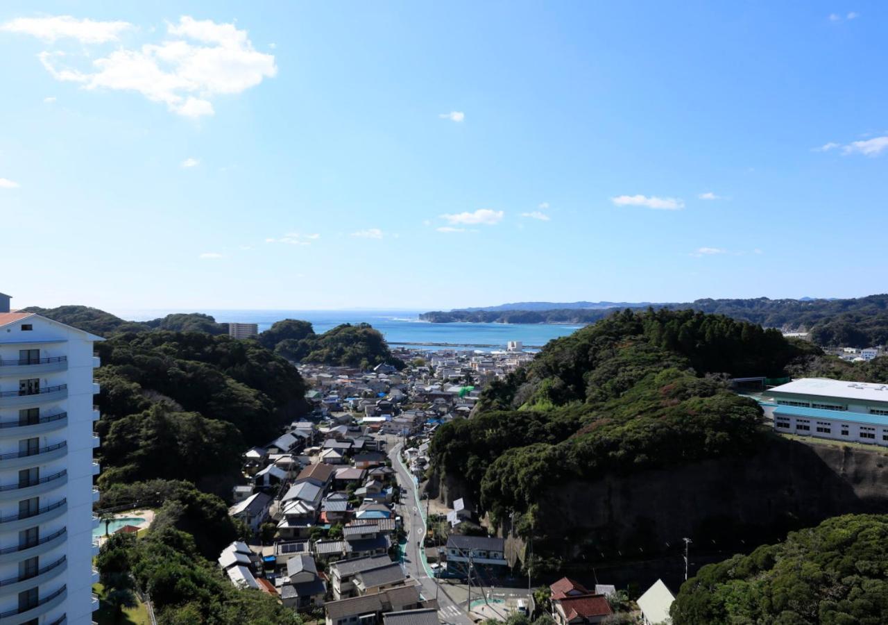 Katsuura Hilltop Hotel & Residence Екстериор снимка