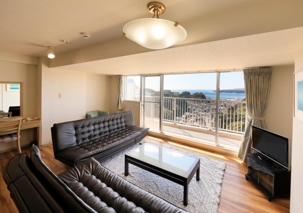 Katsuura Hilltop Hotel & Residence Екстериор снимка