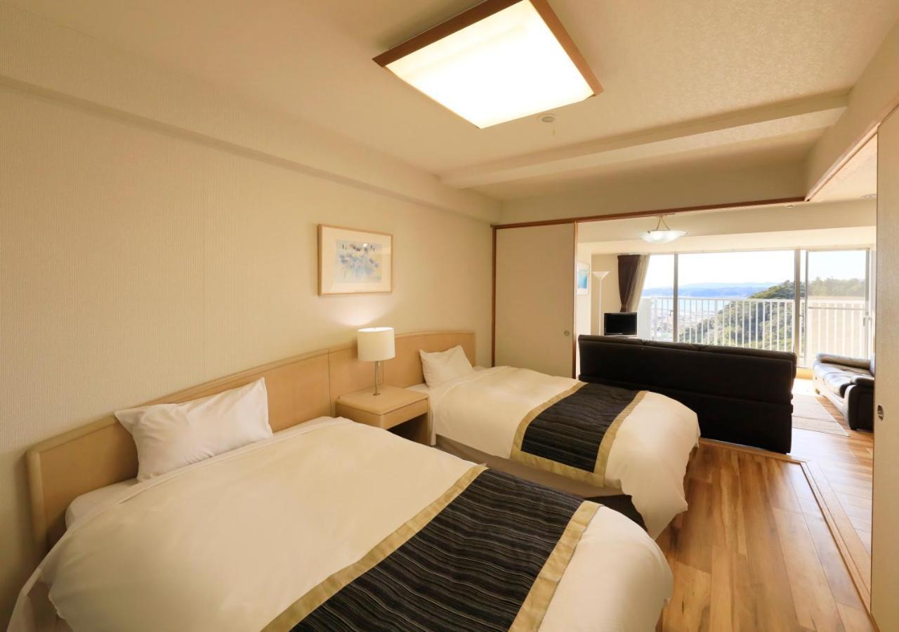Katsuura Hilltop Hotel & Residence Екстериор снимка