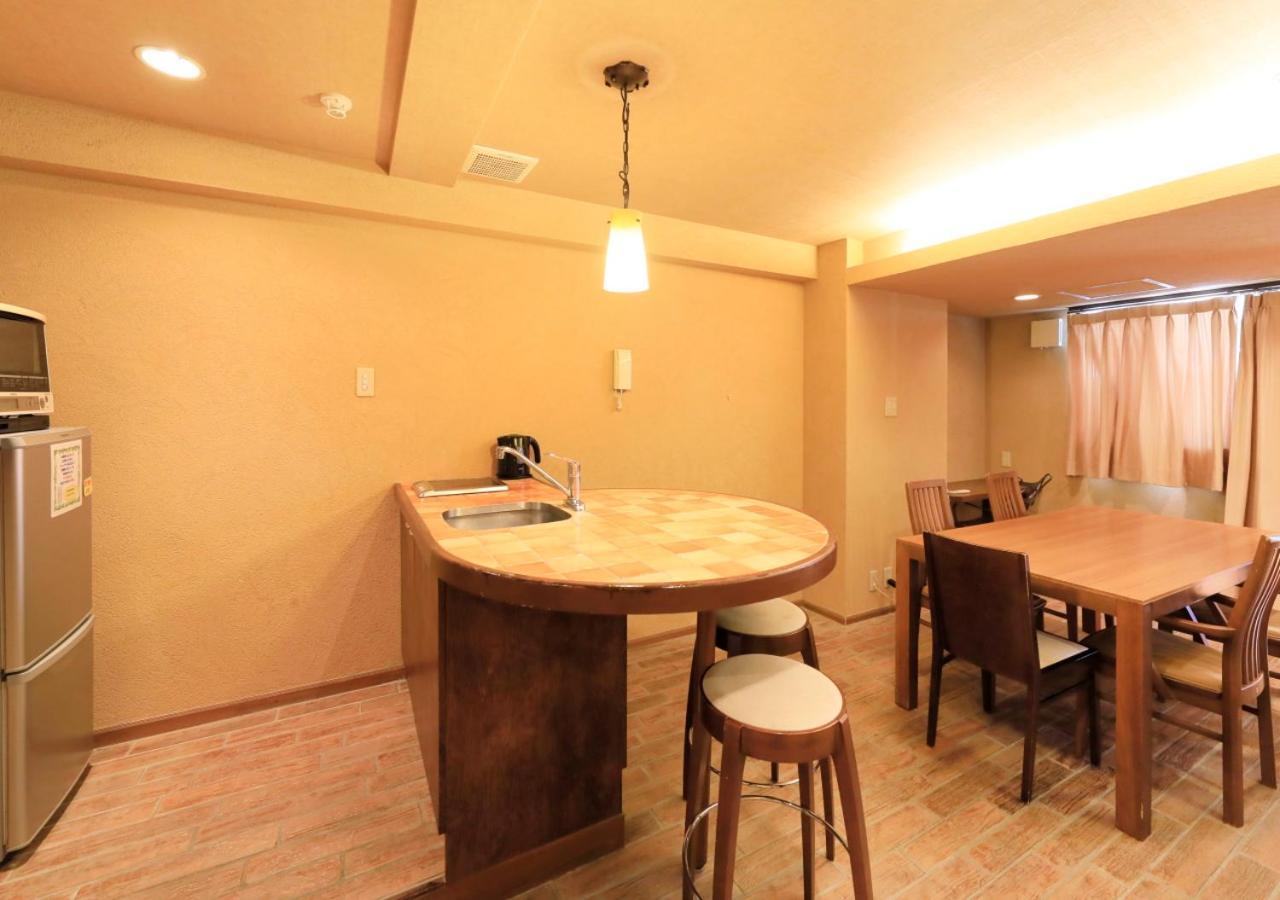 Katsuura Hilltop Hotel & Residence Екстериор снимка