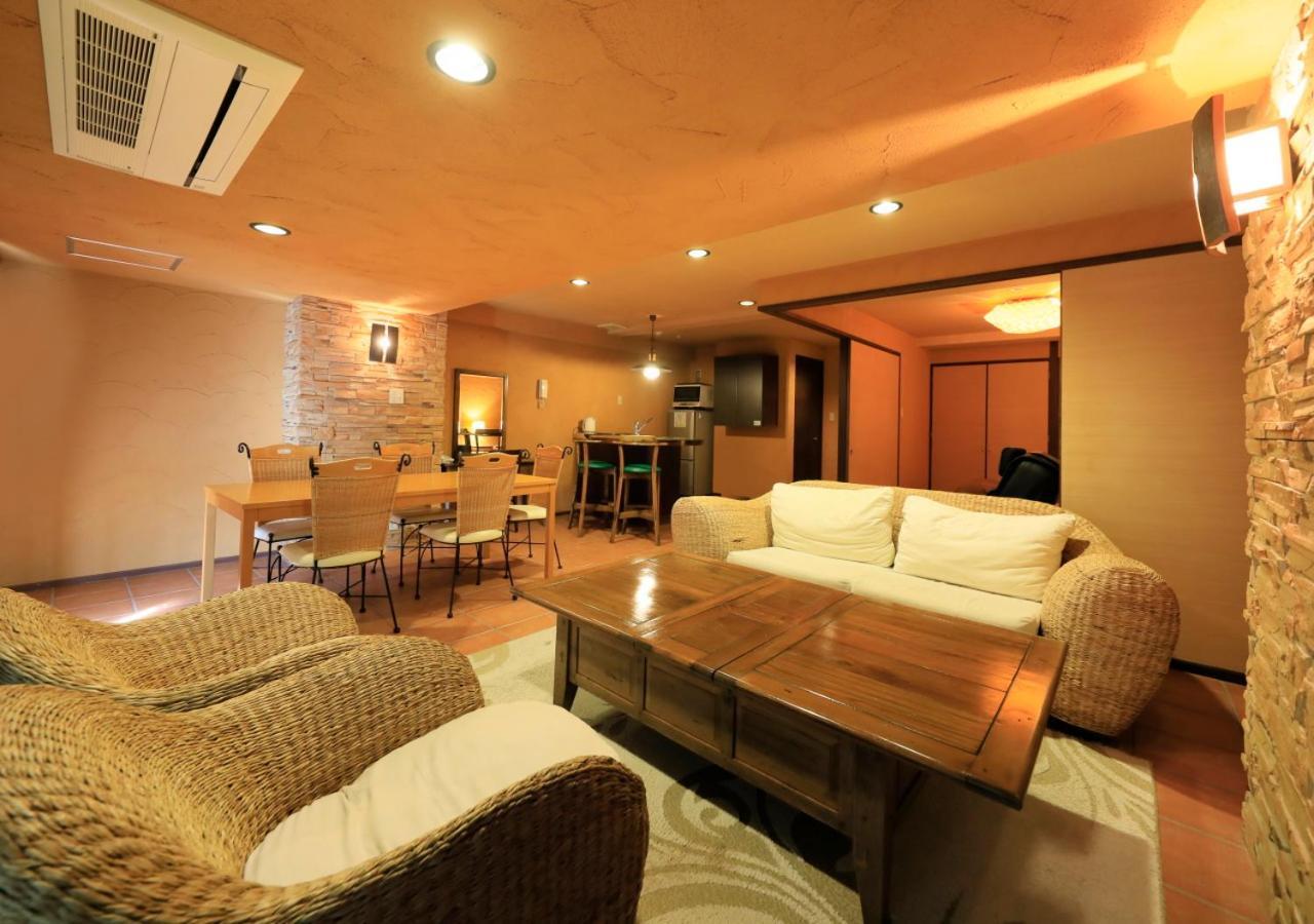 Katsuura Hilltop Hotel & Residence Екстериор снимка