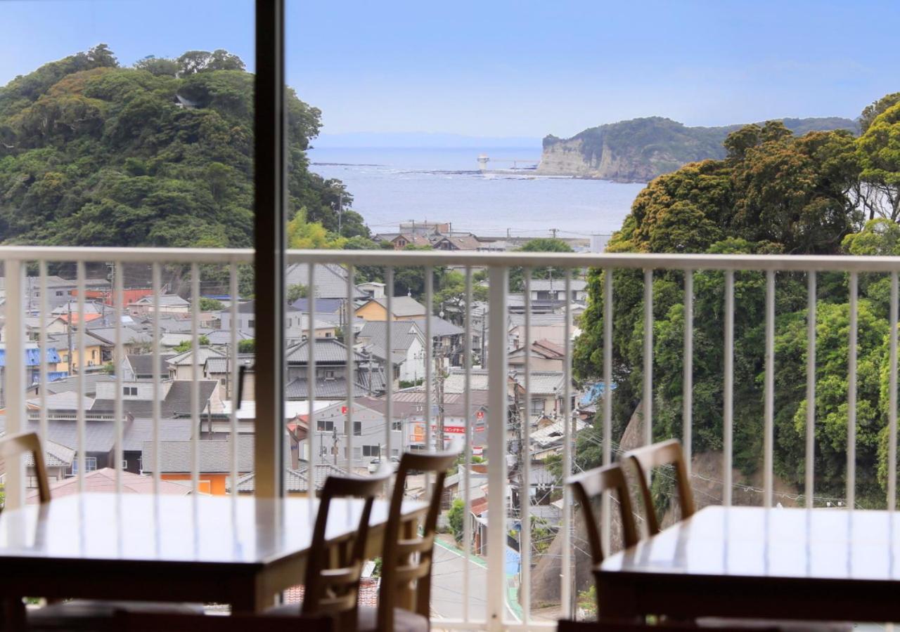 Katsuura Hilltop Hotel & Residence Екстериор снимка
